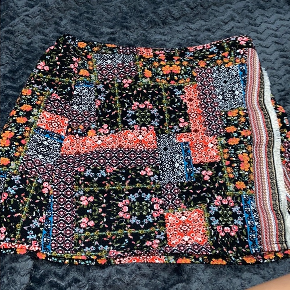 Cute retro Skirt w slit